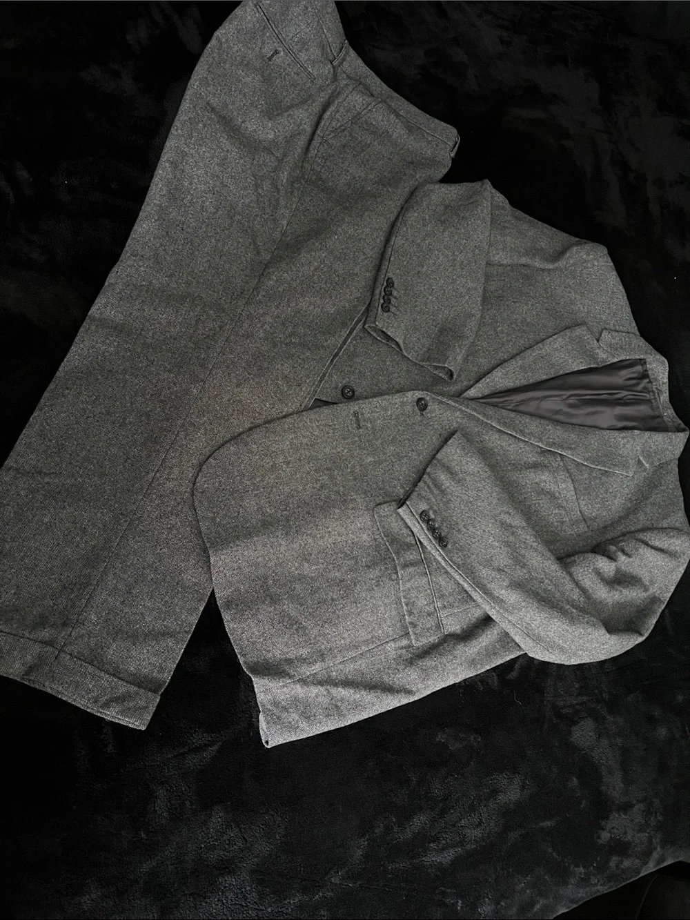 Big & Tall Wool Two-Piece Suit - Classic Tailored Styling